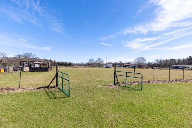 $550,000 | 2464 North Walker Road, Cleveland, TX 77328