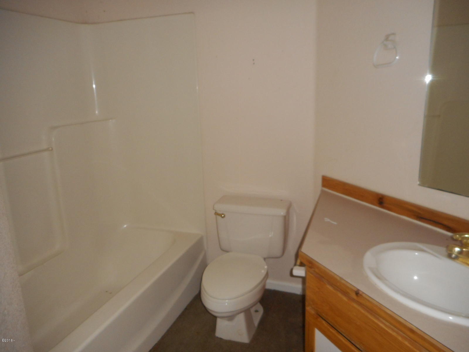 4306 South Schooner Creek Road Lincoln City, OR 97367 - Photo 14 of 22 Bath 3