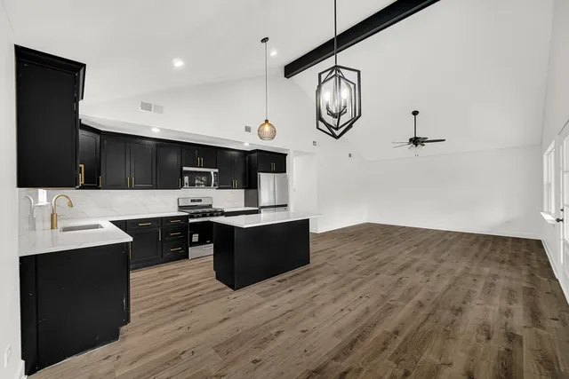 $314,900 | 1228 Grant Street, Morris, IL 60450