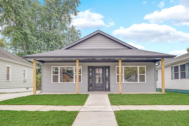 $314,900 | 1228 Grant Street, Morris, IL 60450