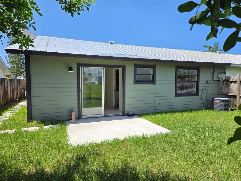 4508 Southeast Salvatori Road Stuart, FL 34997 - Photo 4 of 28