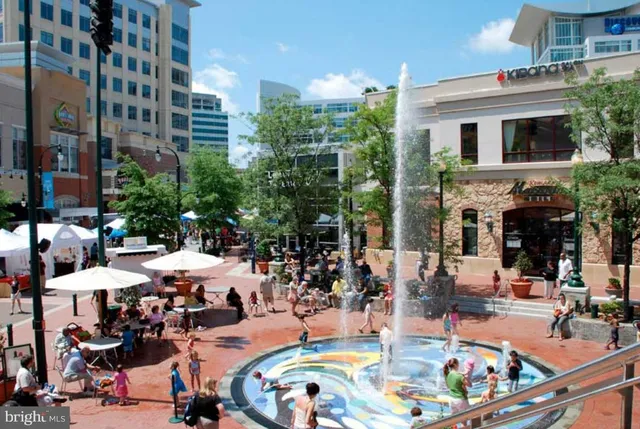 a view of yard with an outdoor seating