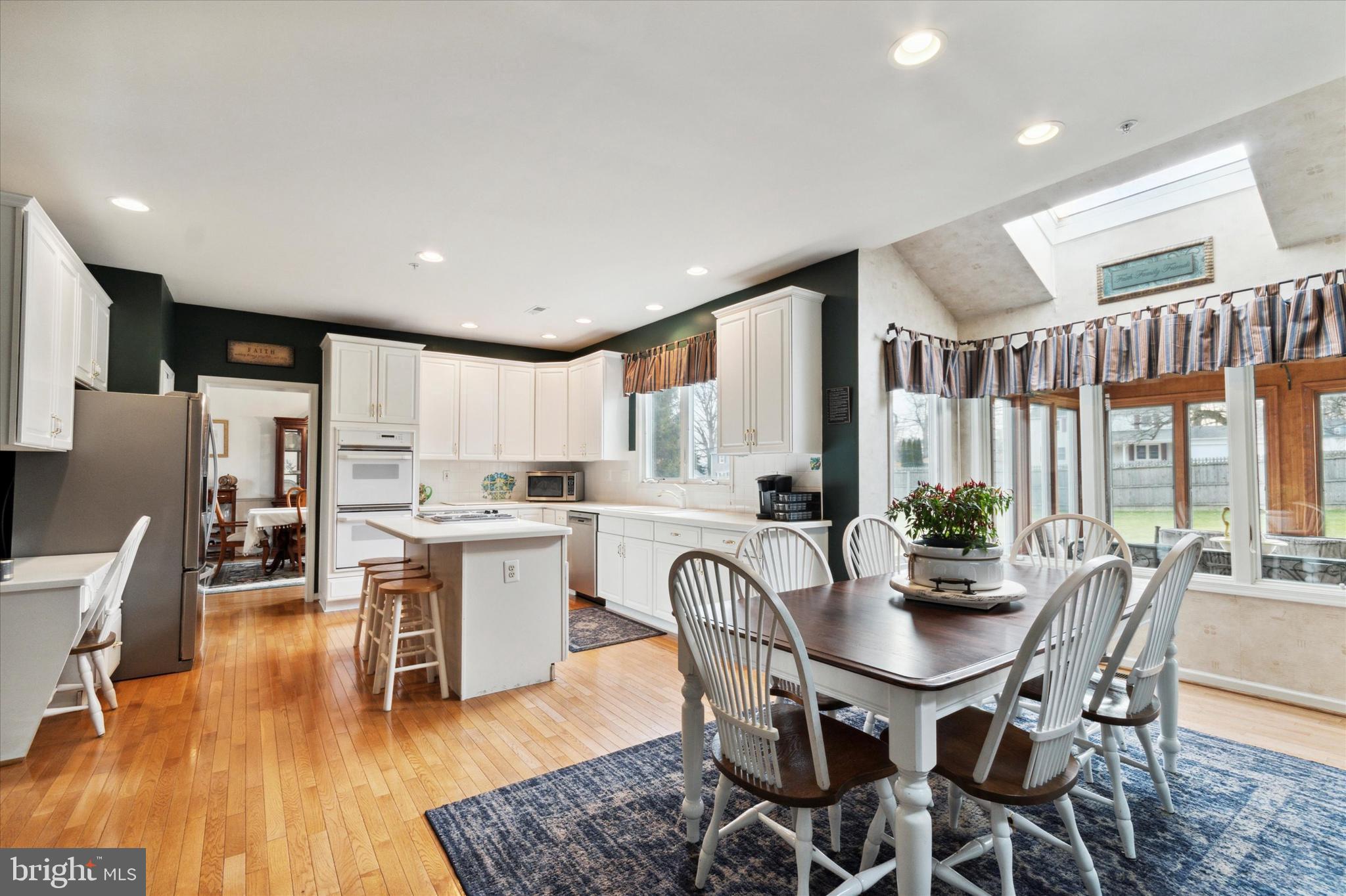 312 Long Ridge Lane Exton, PA 19341 - Photo 8 of 32 Gallery Image 8