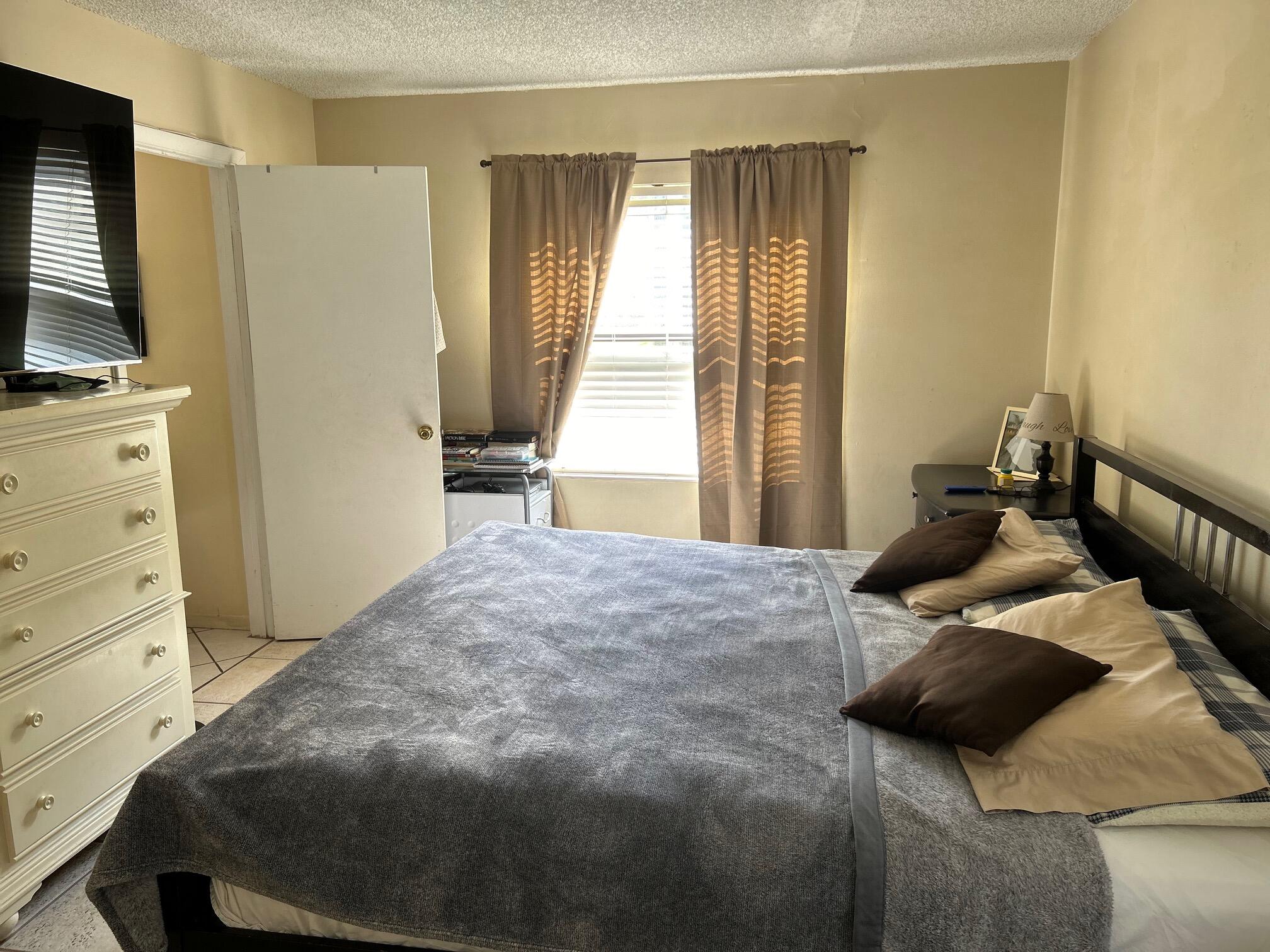 6716 Palmetto Circle South, Unit 104 Boca Raton, FL 33433 - Photo 5 of 17 IMG_3941