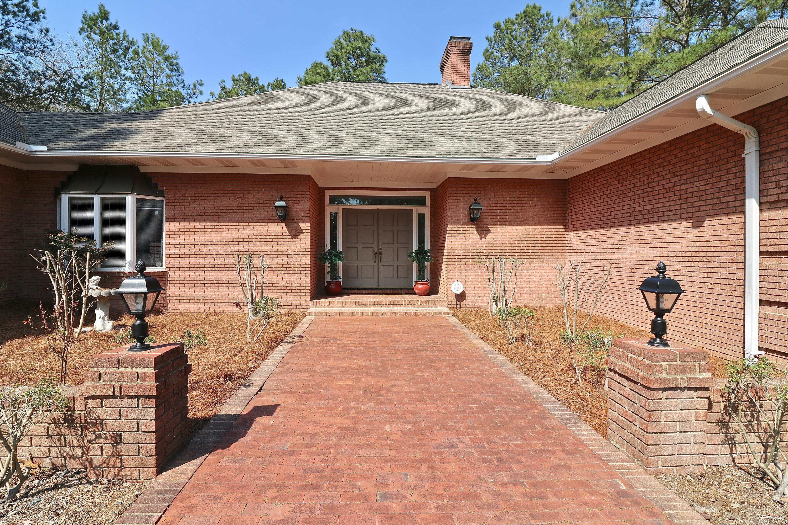 5 Vardon Road Pinehurst, NC 28374 - Photo 2 of 48 5 Vardon Rd - FRONT Walk