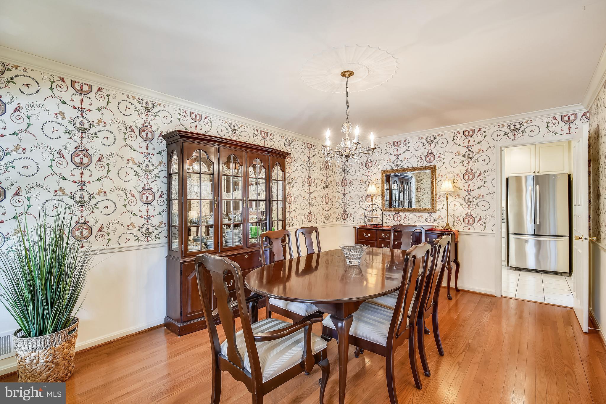 11811 Prestwick Road Potomac, MD 20854 - Photo 18 of 57 Dining Room