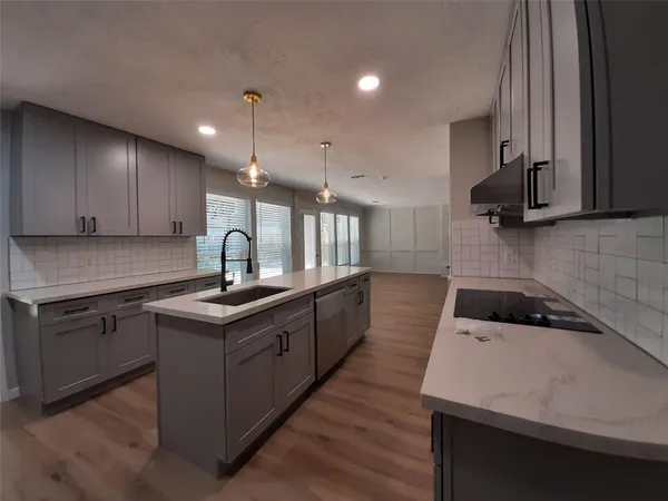 $2,400 | 5310 Glenmere Lane, Spring, TX 77379