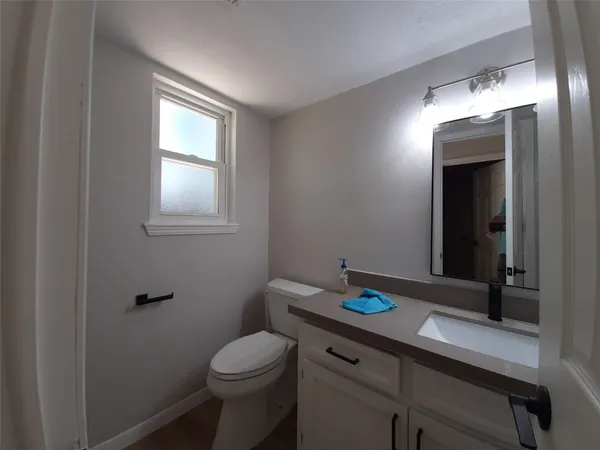 $2,400 | 5310 Glenmere Lane, Spring, TX 77379