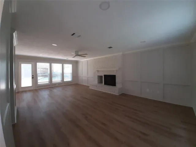 $2,400 | 5310 Glenmere Lane, Spring, TX 77379