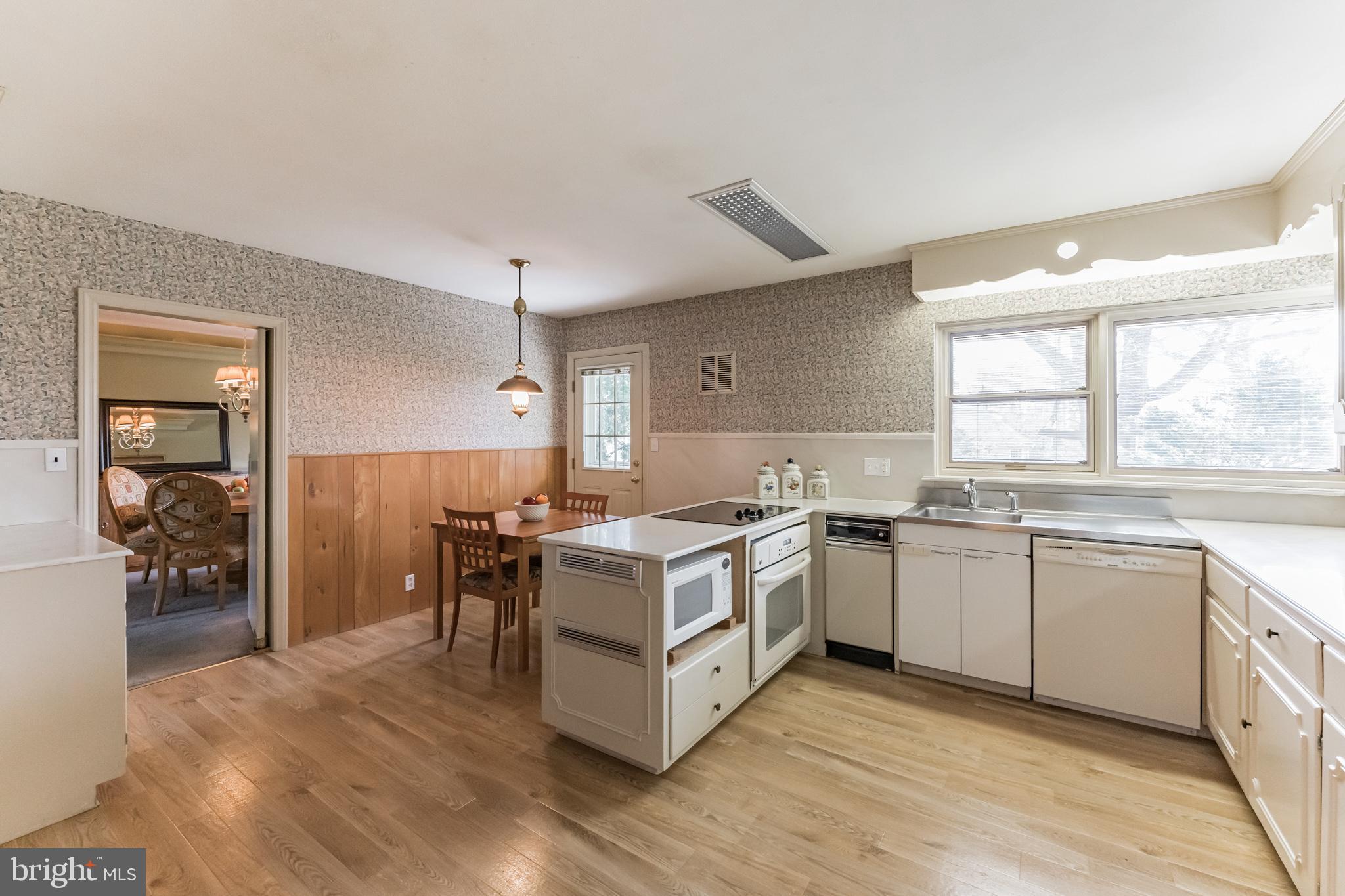 701 Sunset Road Glenside, PA 19038 - Photo 8 of 21 Gallery Image 8
