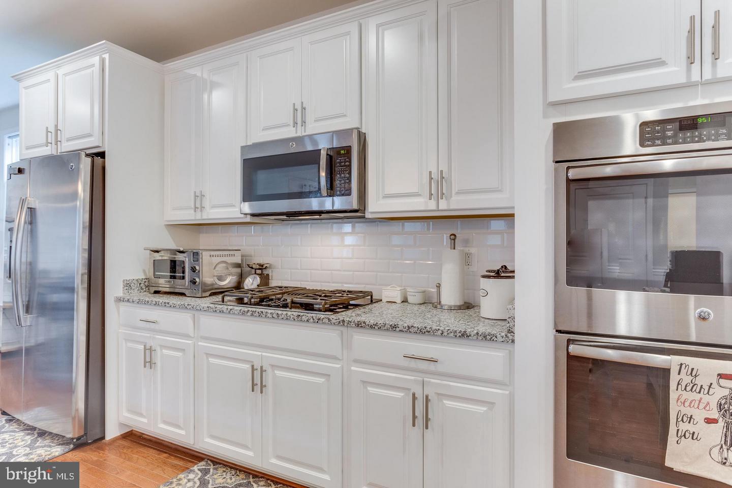 1005 Themis Street Southeast Leesburg, VA 20175 - Photo 11 of 32 Kitchen