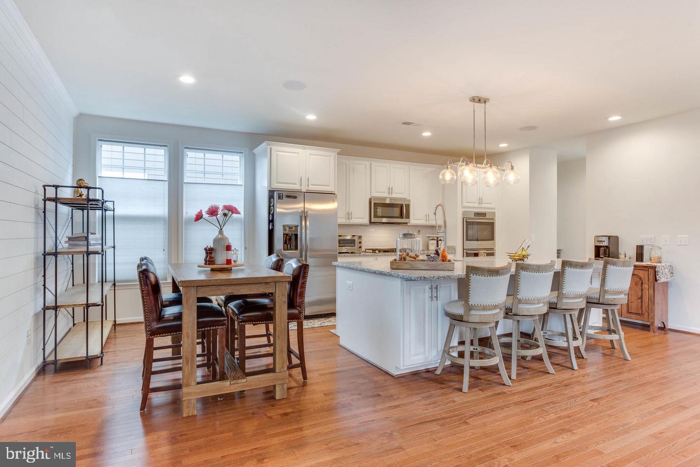 1005 Themis Street Southeast Leesburg, VA 20175 - Photo 12 of 32 Eat in Kitchen View