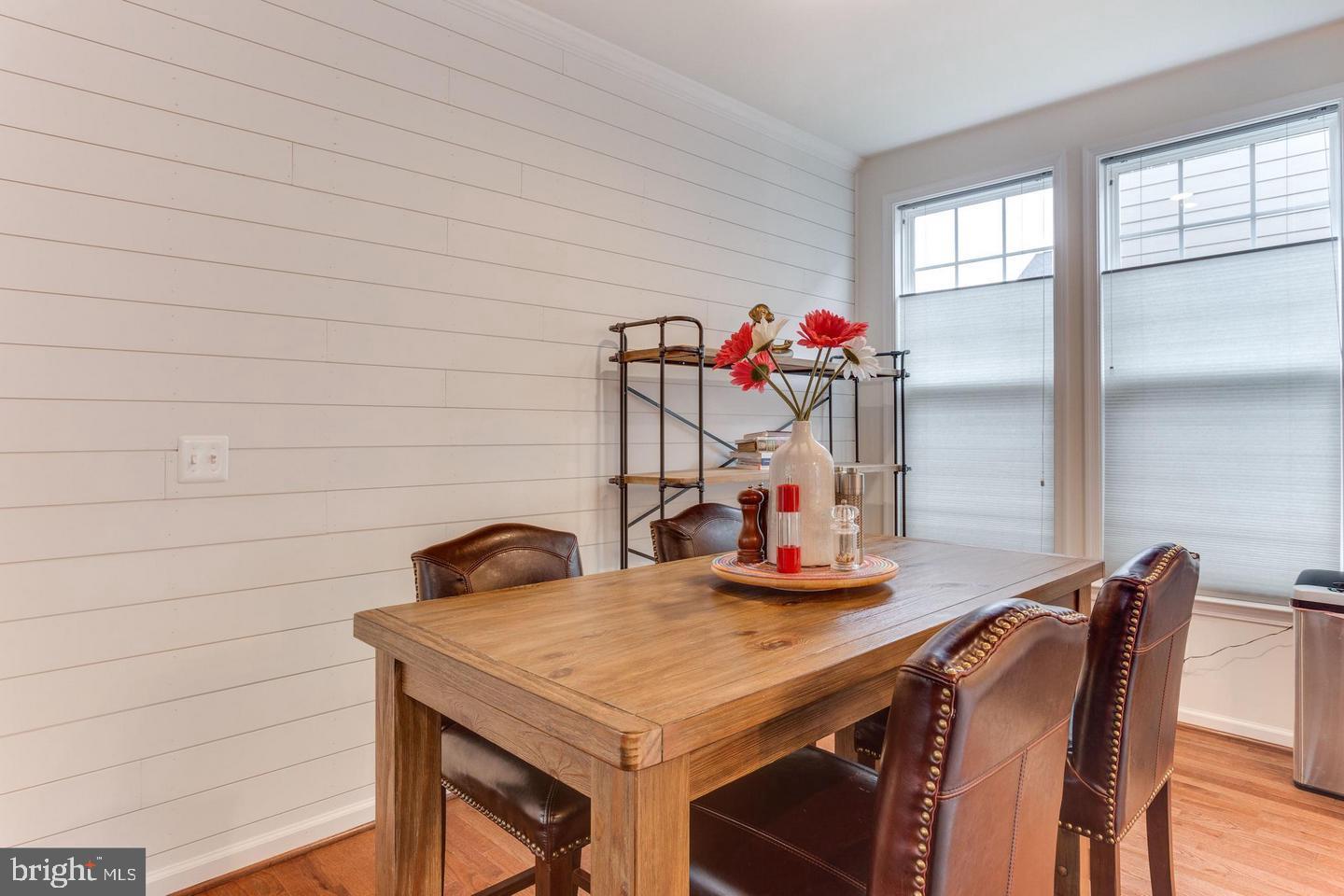 1005 Themis Street Southeast Leesburg, VA 20175 - Photo 13 of 32 Eat in Kitchen