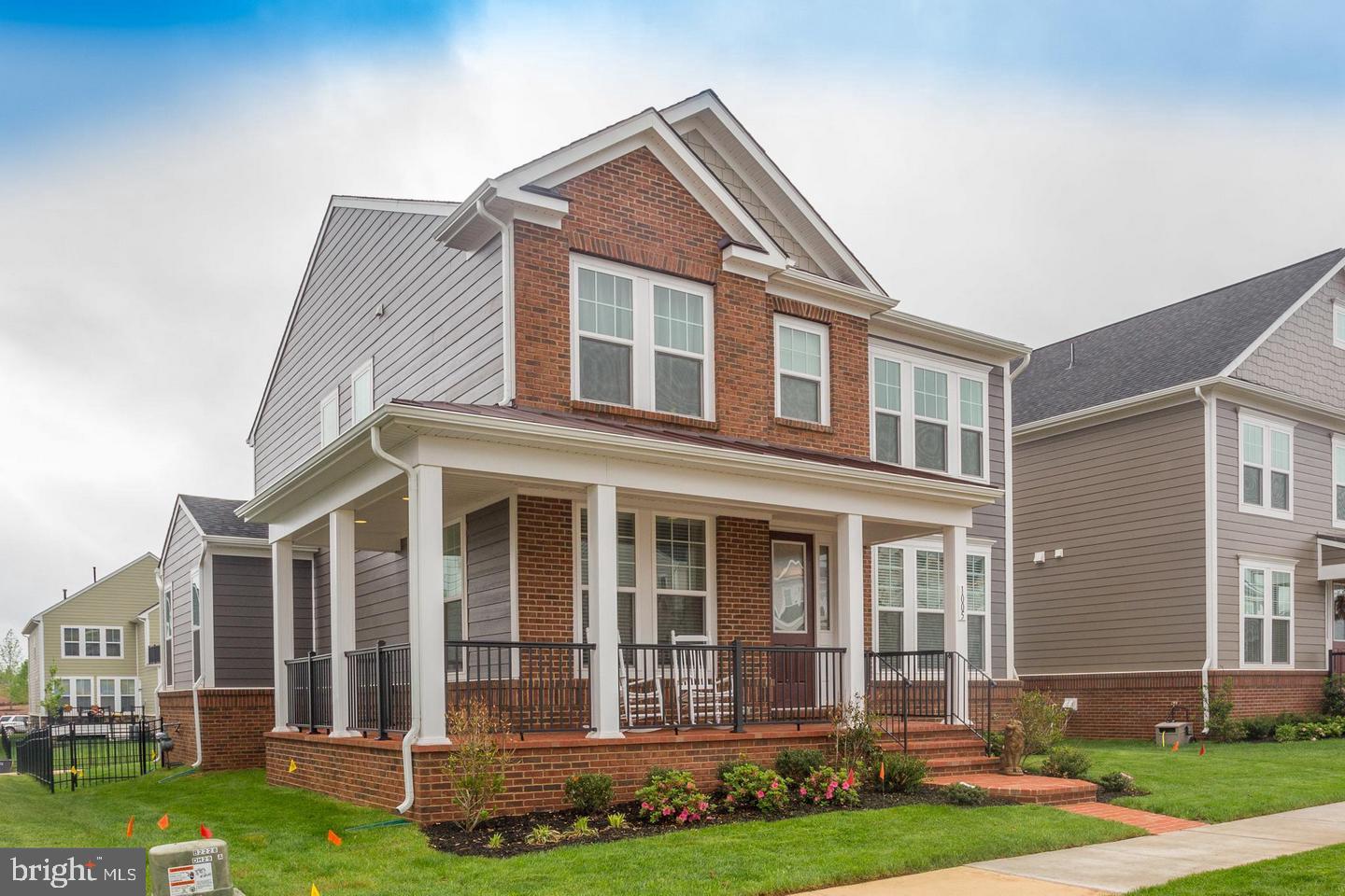1005 Themis Street Southeast Leesburg, VA 20175 - Photo 3 of 32
