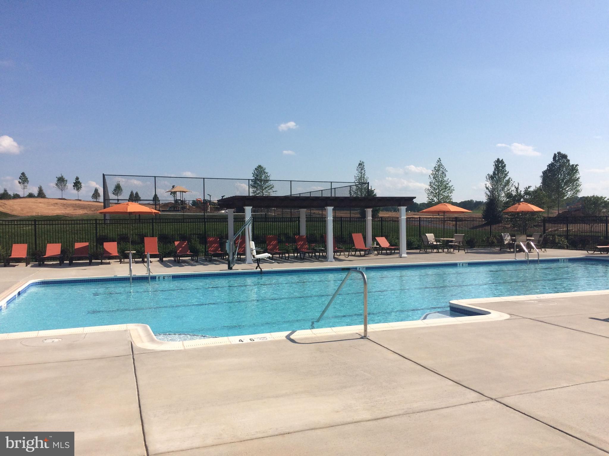 1005 Themis Street Southeast Leesburg, VA 20175 - Photo 31 of 32 Community Pool