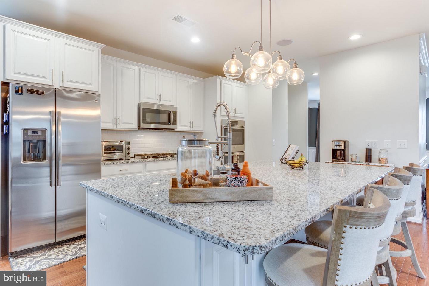 1005 Themis Street Southeast Leesburg, VA 20175 - Photo 10 of 32 Kitchen