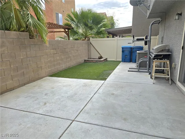 $1,700 | 1888 Molly Meadows Street, Las Vegas, NV 89115