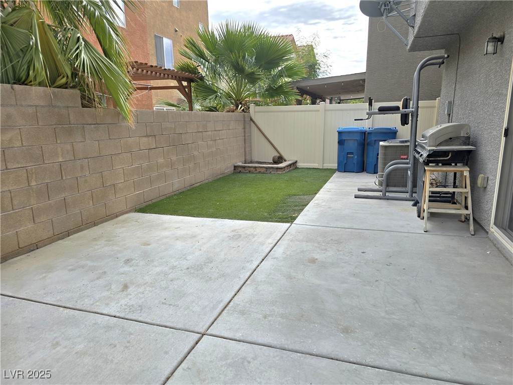 1888 Molly Meadows Street Las Vegas, NV 89115 - Photo 10 of 30