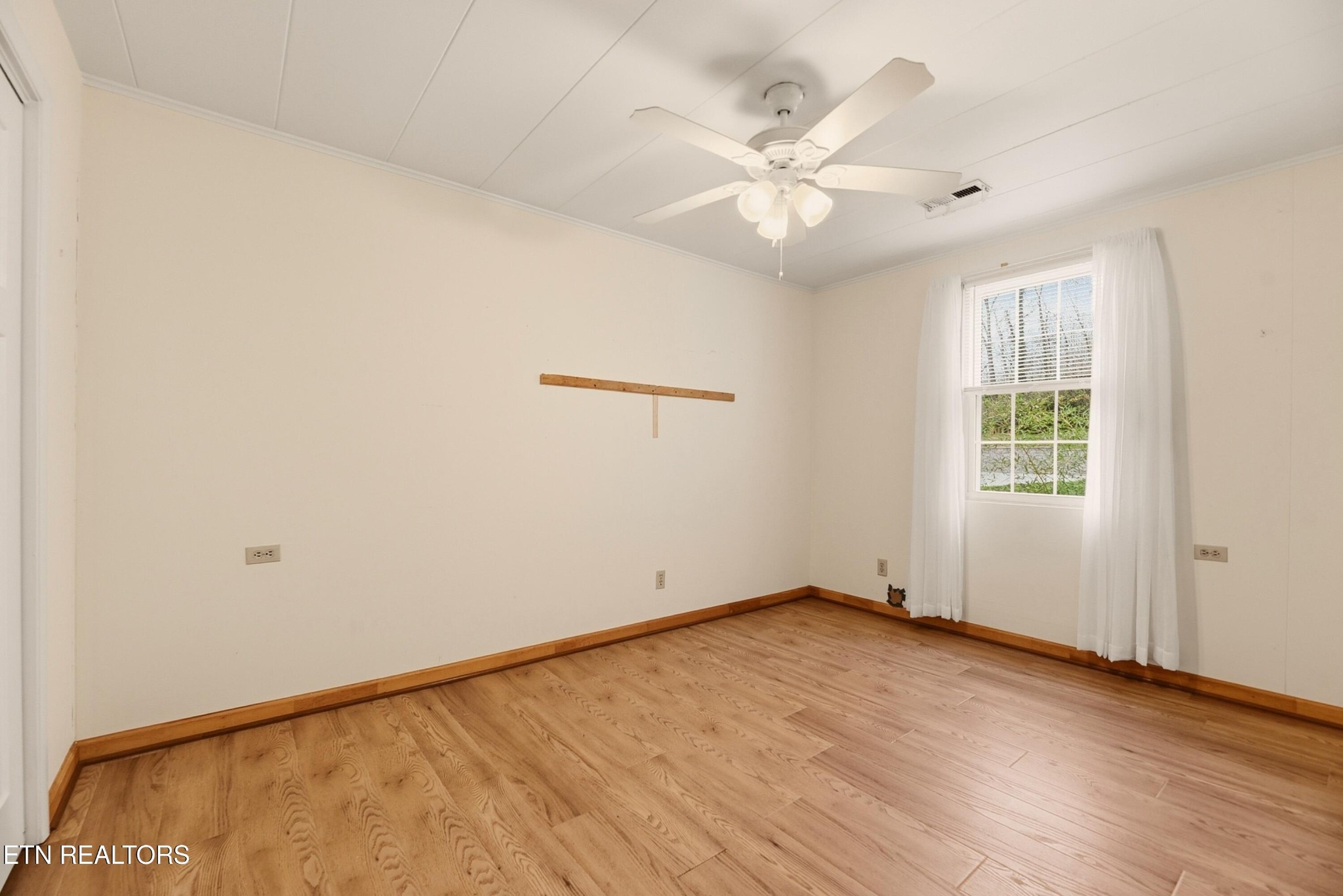 107 Dale Road Norris, TN 37828 - Photo 17 of 28 Gallery Image 17