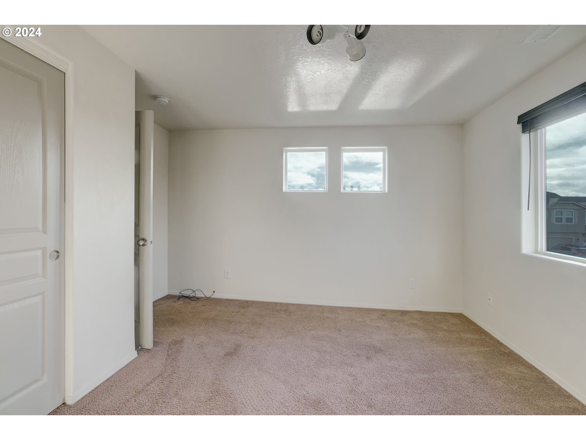 1879 Adelman Loop Eugene, OR 97402 - Photo 20 of 48 Gallery Image 20