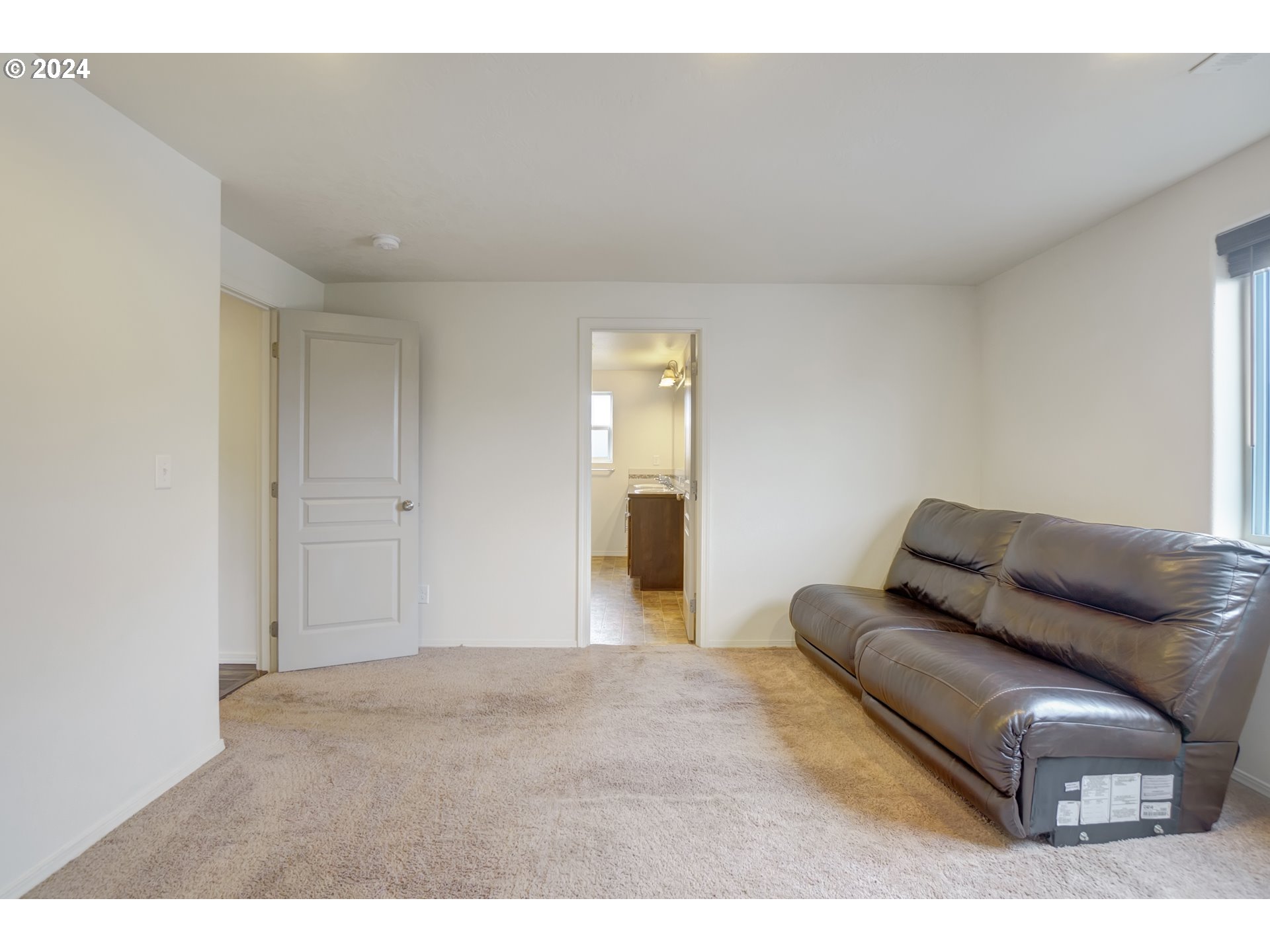1879 Adelman Loop Eugene, OR 97402 - Photo 31 of 48 Gallery Image 31
