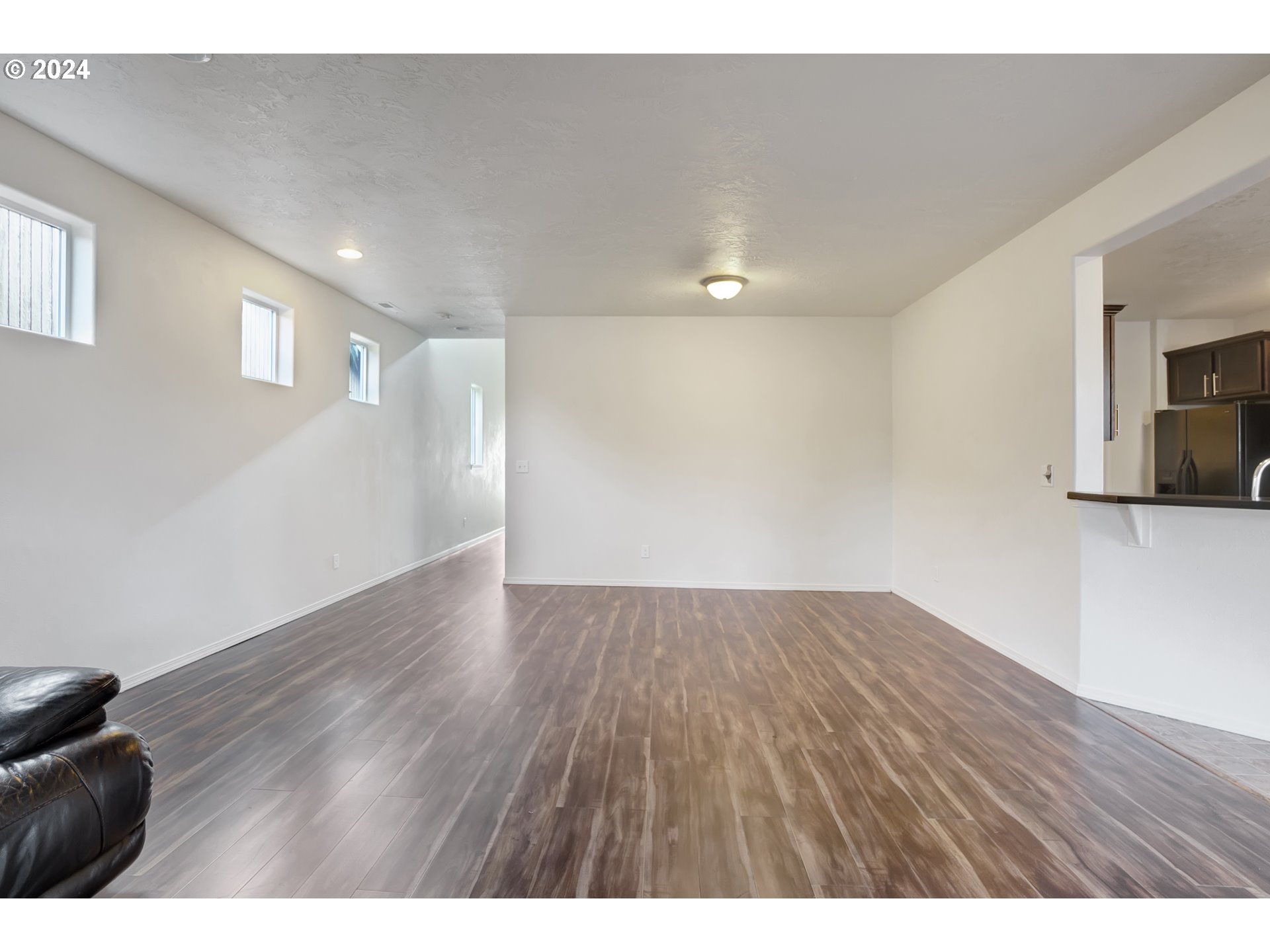1879 Adelman Loop Eugene, OR 97402 - Photo 4 of 48 Gallery Image 4