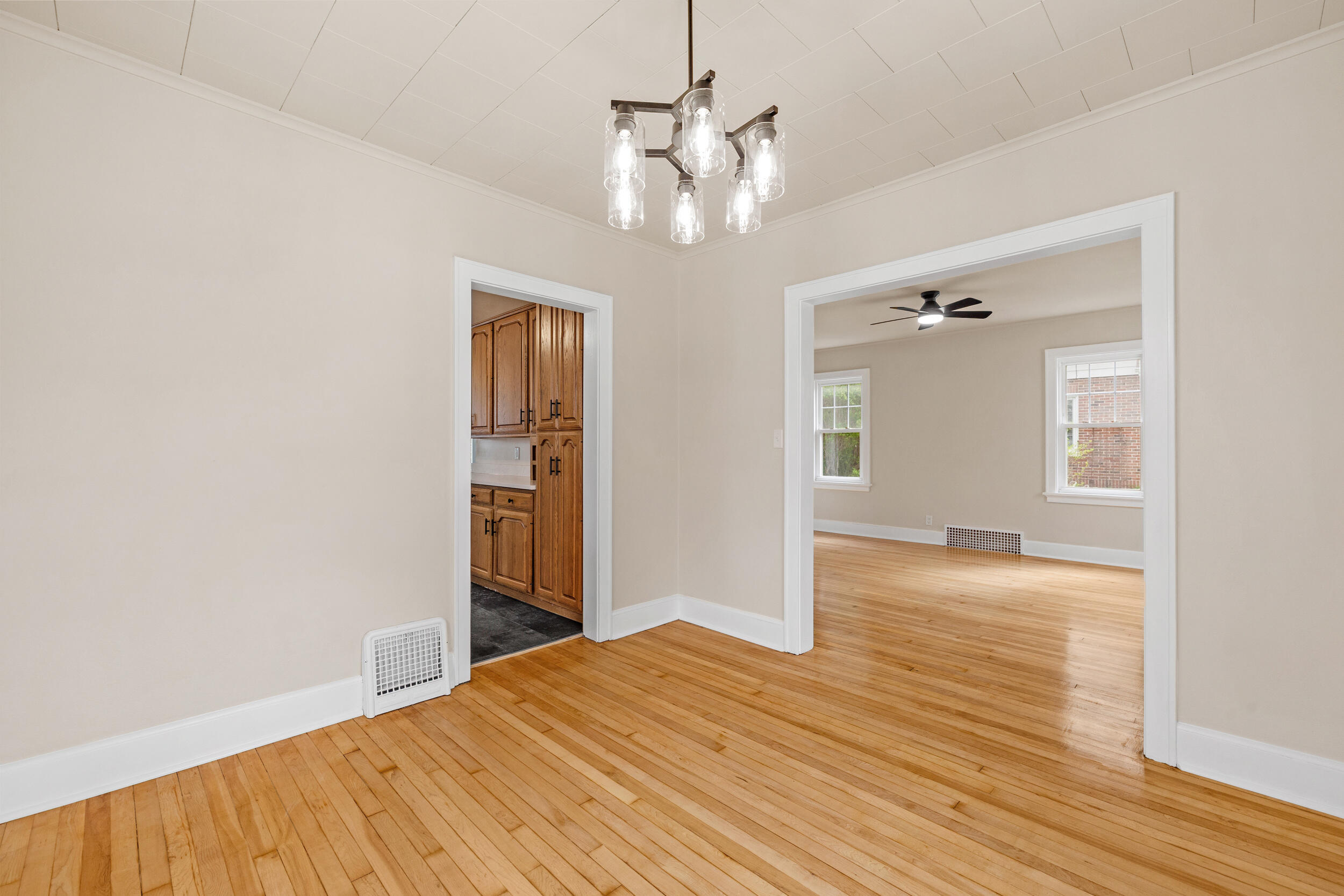 526 Pinetree Road Kohler, WI 53044 - Photo 7 of 38 Dining Room