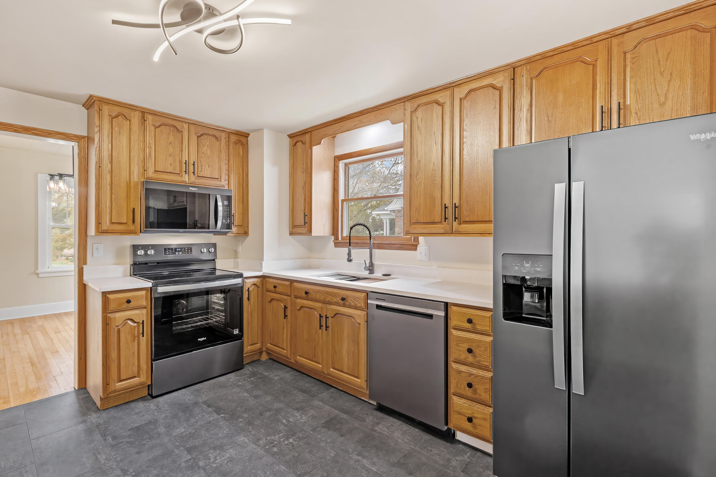 526 Pinetree Road Kohler, WI 53044 - Photo 9 of 38 Kitchen