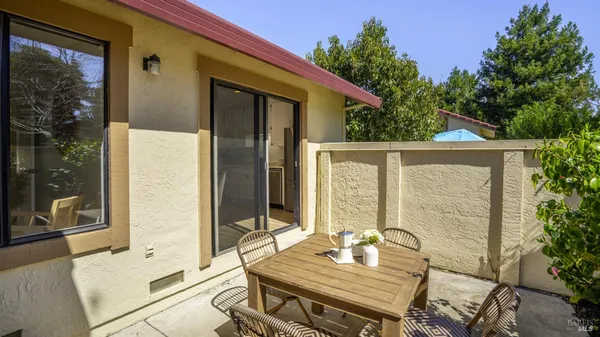 $515,000 | 240 Park Pl Drive, Petaluma, CA 94954