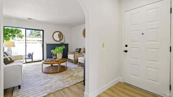 $515,000 | 240 Park Pl Drive, Petaluma, CA 94954