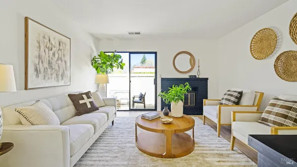 $515,000 | 240 Park Pl Drive, Petaluma, CA 94954