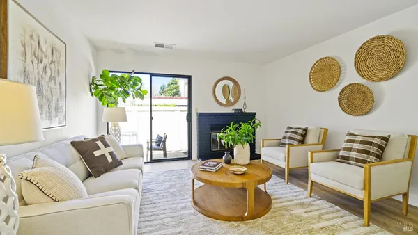 $515,000 | 240 Park Pl Drive, Petaluma, CA 94954