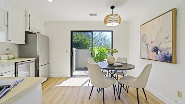 $515,000 | 240 Park Pl Drive, Petaluma, CA 94954