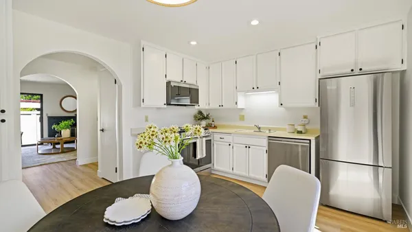 $515,000 | 240 Park Pl Drive, Petaluma, CA 94954