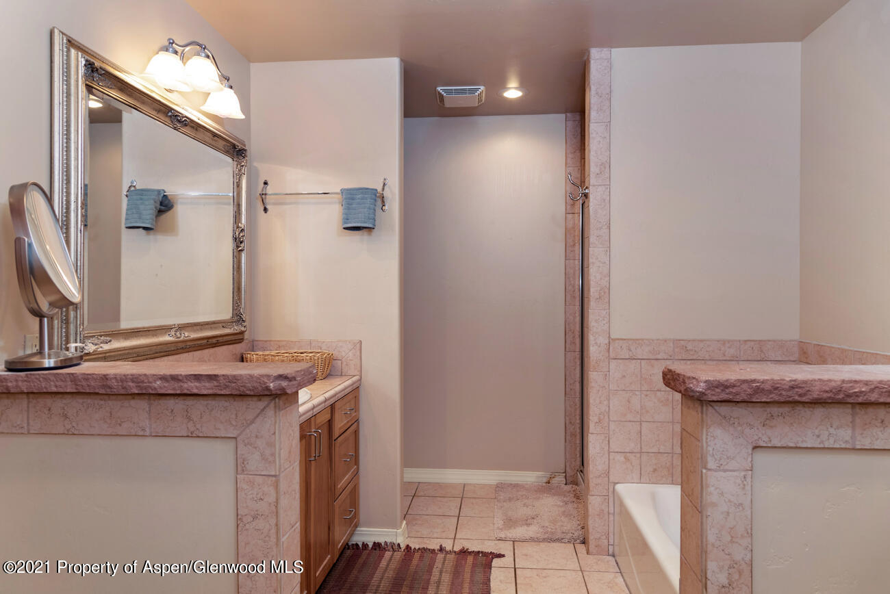 499 Elk Run Road New Castle, CO 81647 - Photo 14 of 20 ElkRunRd_025