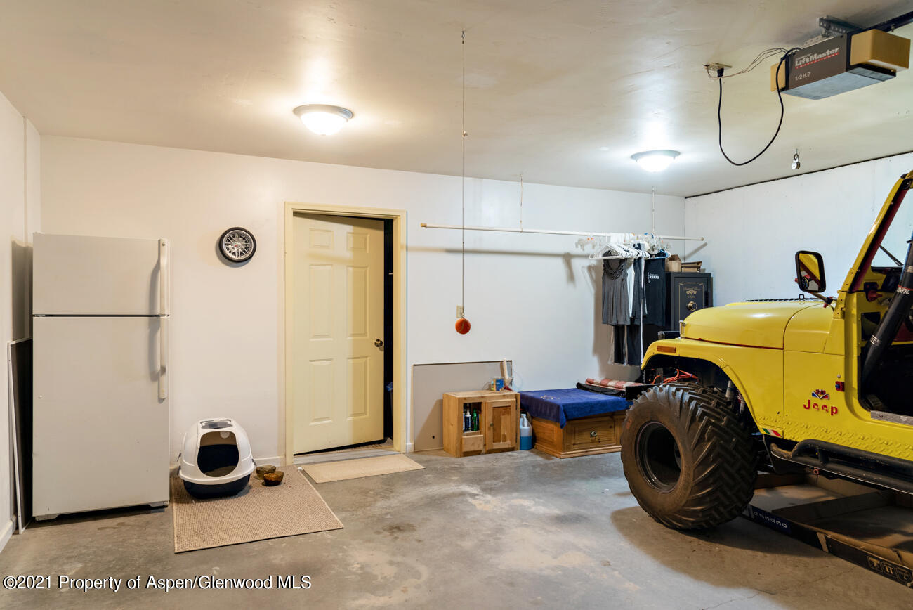 499 Elk Run Road New Castle, CO 81647 - Photo 15 of 20 ElkRunRd_026