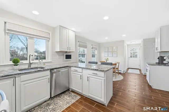 $515,000 | 16 Cornfield Road, Windsor, CT 06095