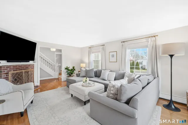 $515,000 | 16 Cornfield Road, Windsor, CT 06095