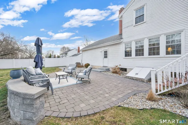 $515,000 | 16 Cornfield Road, Windsor, CT 06095