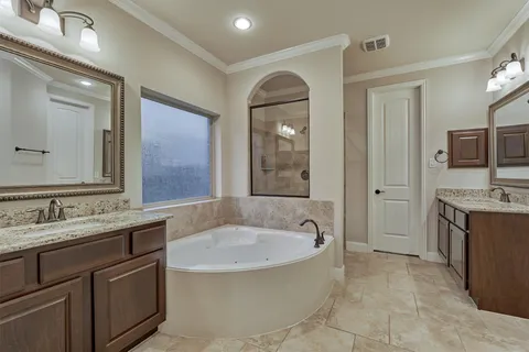 $650,000 | 319 Kinderwood Trail, Montgomery, TX 77316