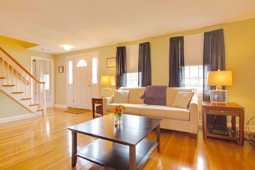 23 Lindor Road North Reading, MA 01864 - Photo 3 of 26 Gallery Image 3
