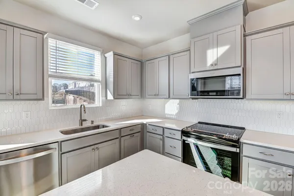 $389,990 | 9302 Pagoda Oak Drive, Charlotte, NC 28269