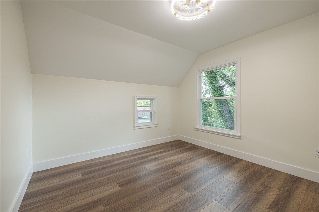 98 Glendale Park Rochester, NY 14613 - Photo 19 of 22 Gallery Image 19