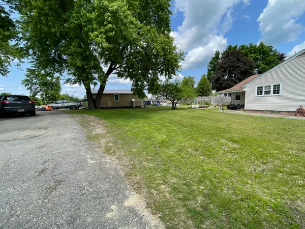 $189,000 | 68 Prospect Street, Millinocket, ME 04462