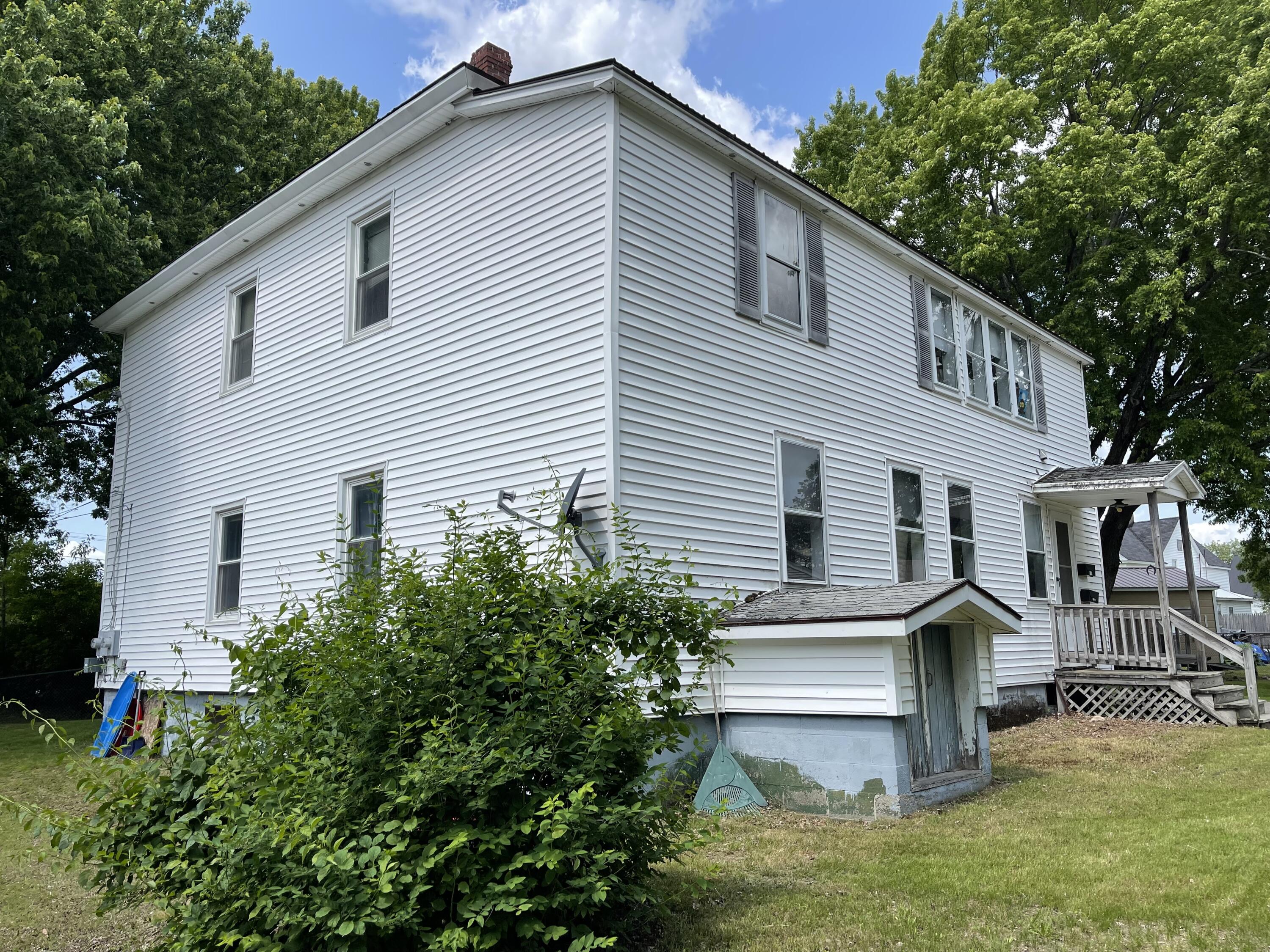 68 Prospect Street Millinocket, ME 04462 - Photo 7 of 55 IMG_1256
