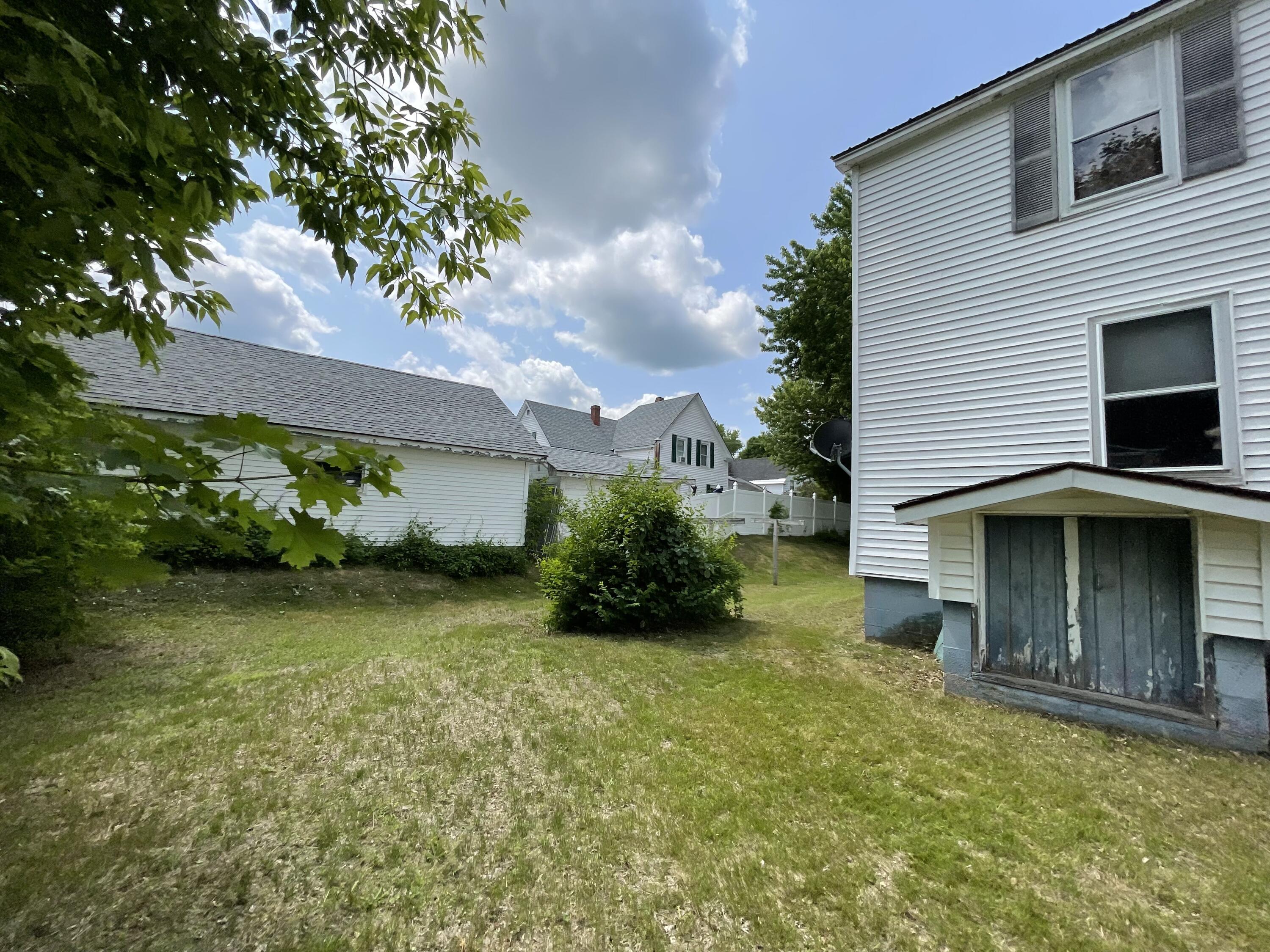68 Prospect Street Millinocket, ME 04462 - Photo 9 of 55 IMG_1253