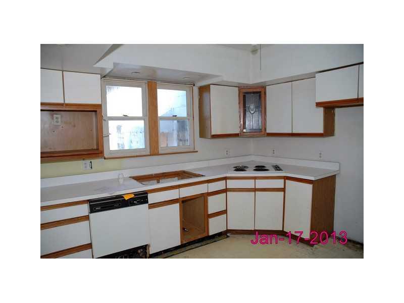 1410 East Thompson Road Indianapolis, IN 46227 - Photo 6 of 7 Gallery Image 6