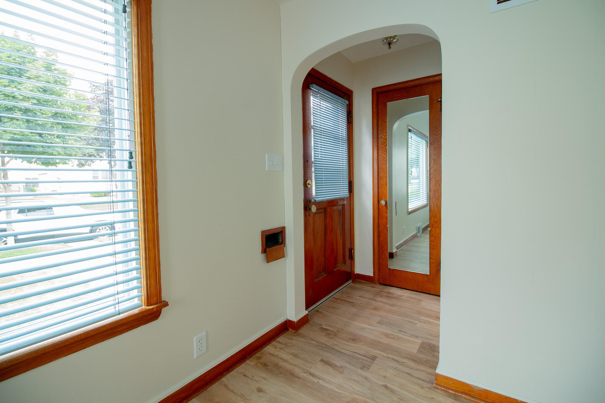 2924 South 46th Street Milwaukee, WI 53219 - Photo 4 of 22 IMG_2462