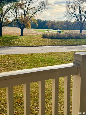 $1,225 | 1299 48th Avenue, Unit 5, East Moline, IL 61244