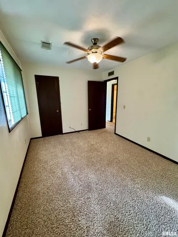 $1,225 | 1299 48th Avenue, Unit 5, East Moline, IL 61244